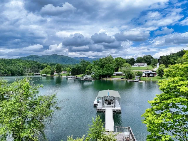 $999,000 | 197 Kilpatrick Point Drive, Hayesville, NC 28904