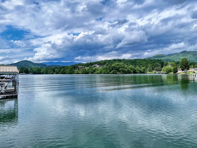 $999,000 | 197 Kilpatrick Point Drive, Hayesville, NC 28904