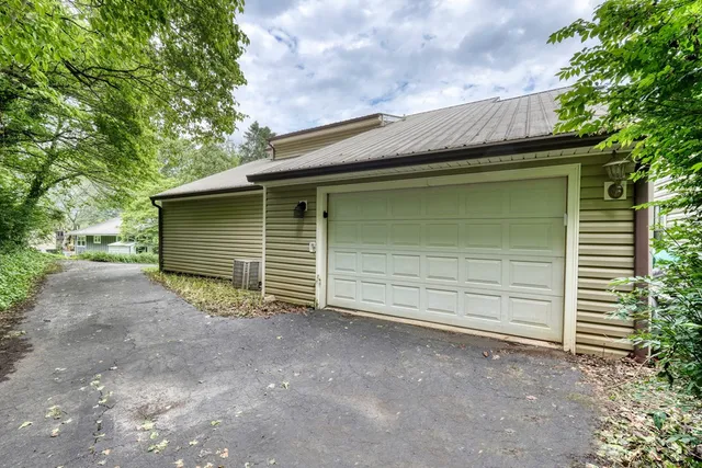 $999,000 | 197 Kilpatrick Point Drive, Hayesville, NC 28904