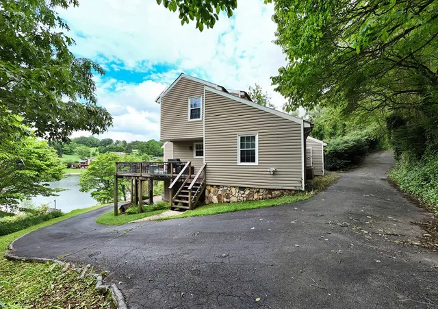 $999,000 | 197 Kilpatrick Point Drive, Hayesville, NC 28904