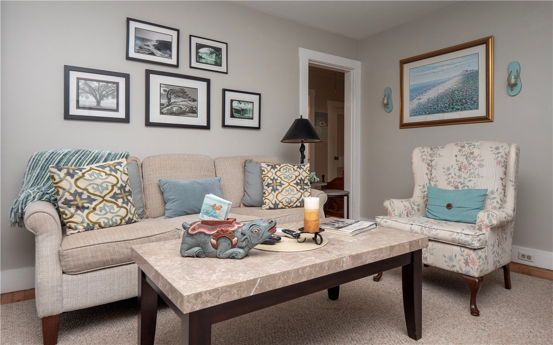 196 Wolcott Avenue, Unit 2 Middletown, RI 02842 - Photo 13 of 27