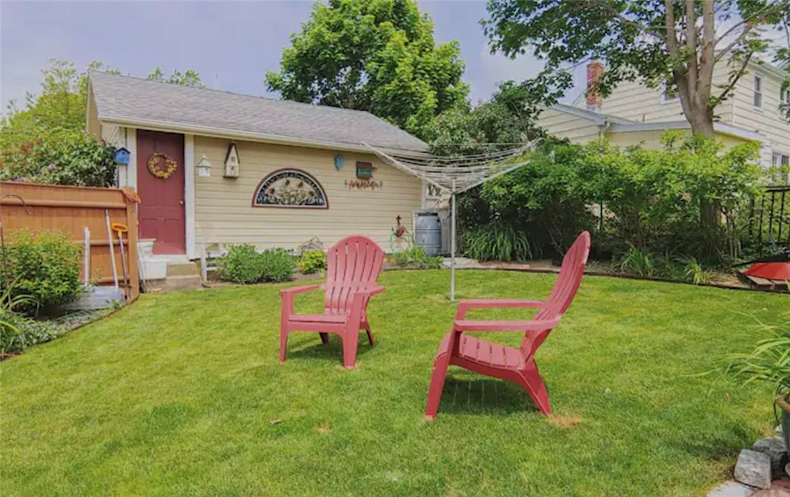 196 Wolcott Avenue, Unit 2 Middletown, RI 02842 - Photo 2 of 27