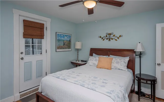 $2,200 | 196 Wolcott Avenue, Unit 2, Middletown, RI 02842