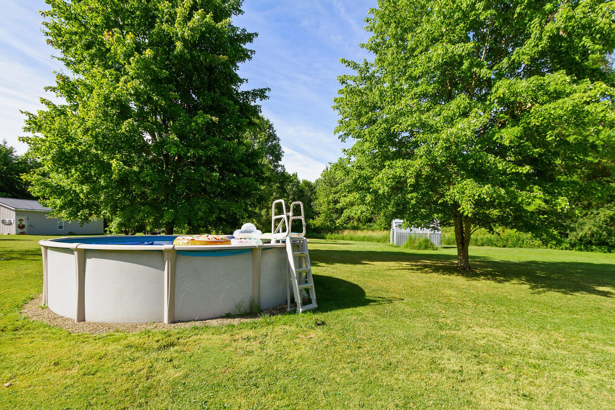 4661 Flowers Road Mansfield, OH 44903 - Photo 23 of 28 ext-pool