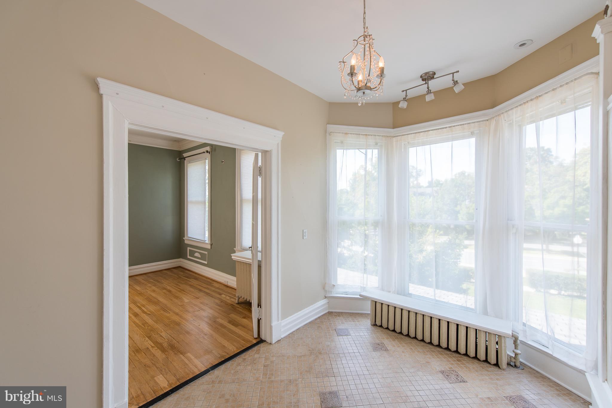4513 Roland Avenue Baltimore, MD 21210 - Photo 17 of 30 Bedroom (Master)