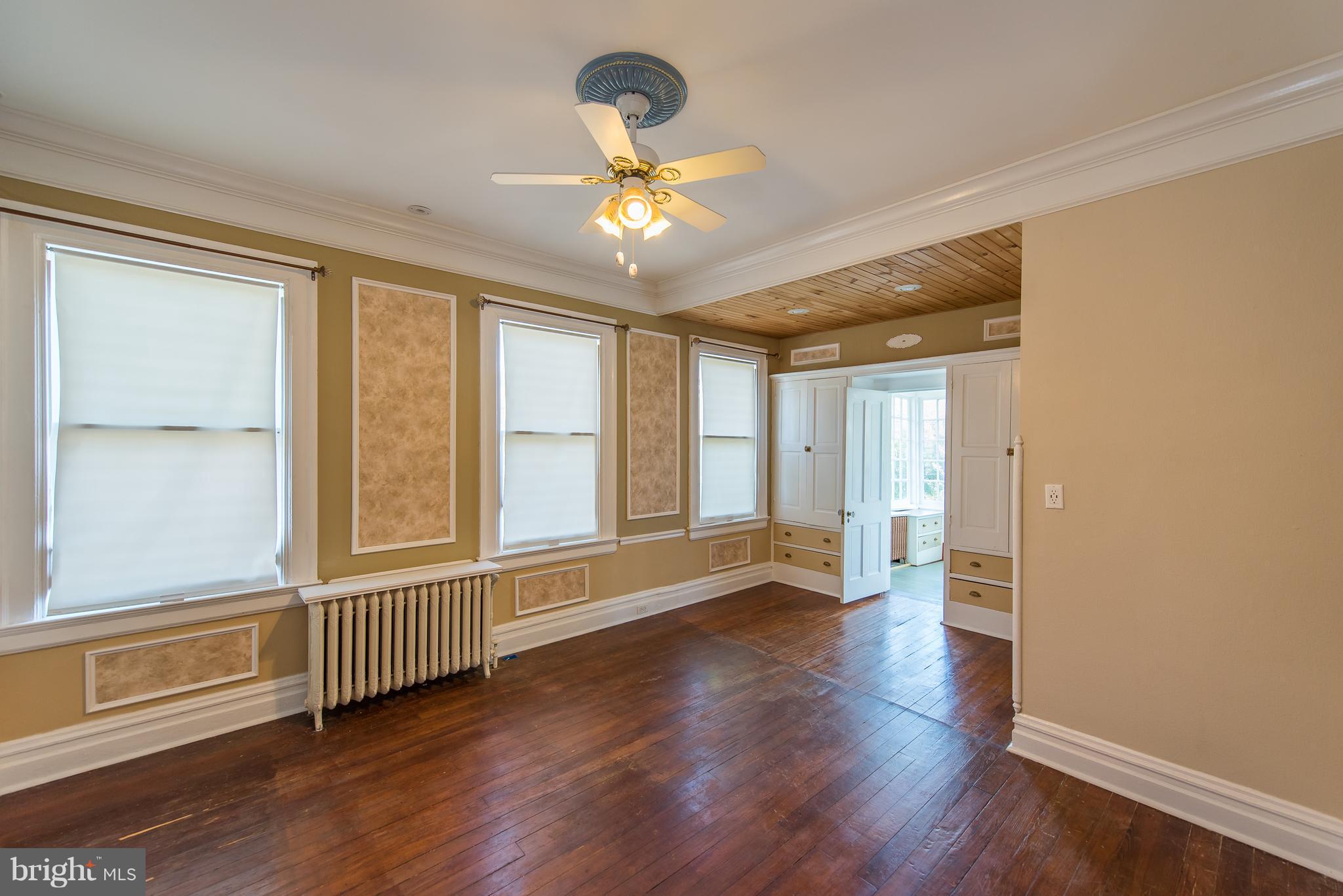 4513 Roland Avenue Baltimore, MD 21210 - Photo 21 of 30 Bedroom