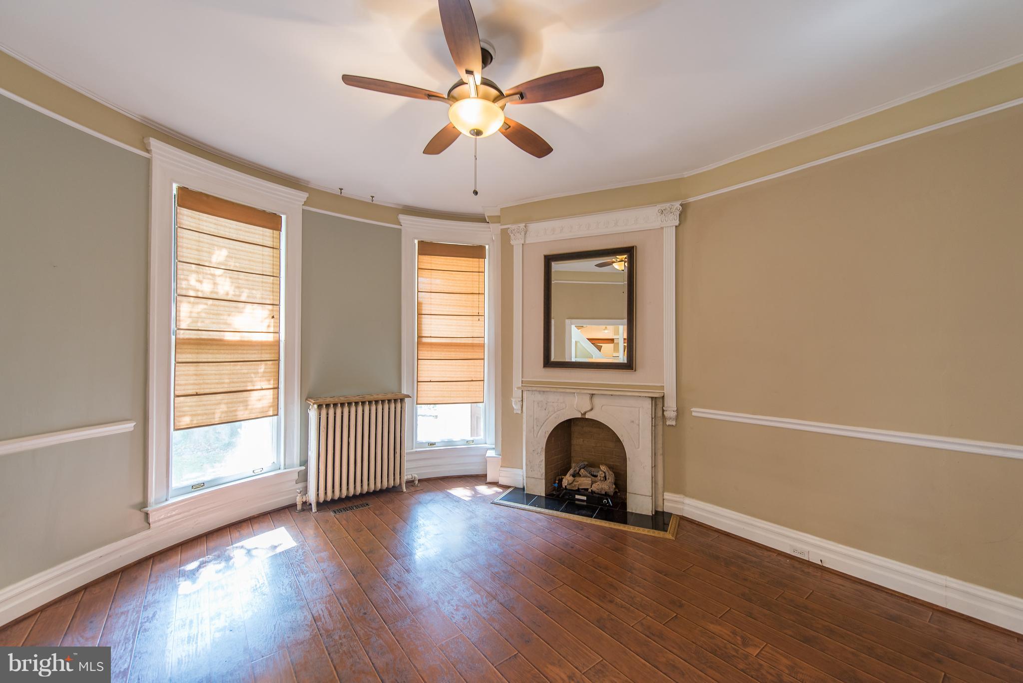 4513 Roland Avenue Baltimore, MD 21210 - Photo 8 of 30 Family Room