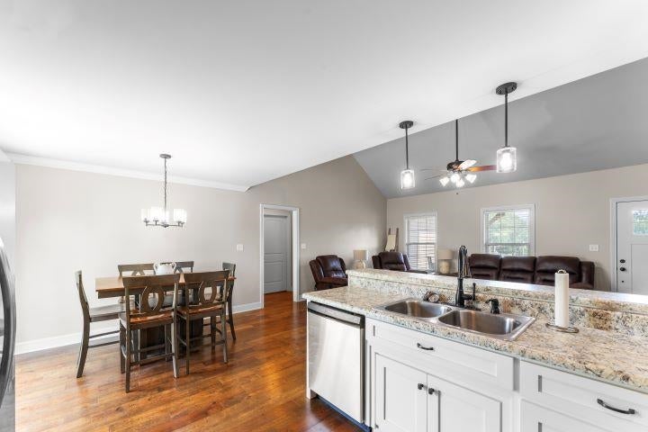 367 Green Acres Road Bowling Green, KY 42103 - Photo 13 of 38 Gallery Image 13