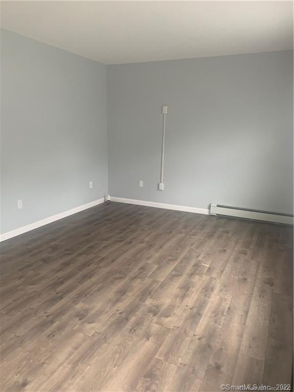 10 Elro Street Manchester, CT 06040 - Photo 2 of 10