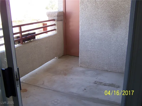 $1,550 | 10245 King Henry Avenue, Unit 202, Las Vegas, NV 89144