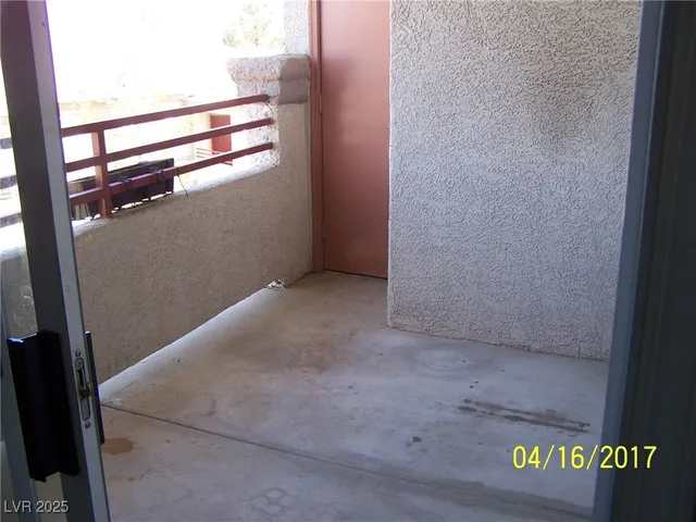 $1,550 | 10245 King Henry Avenue, Unit 202, Las Vegas, NV 89144