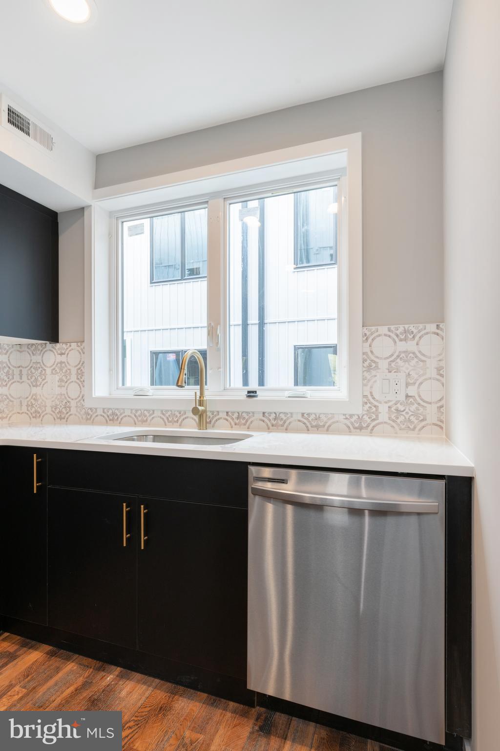 815 Perkiomen Street, Unit 17 Philadelphia, PA 19130 - Photo 12 of 39