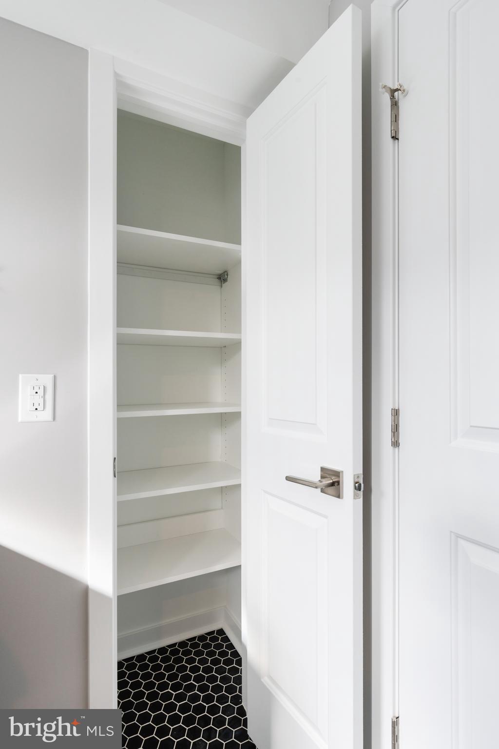 815 Perkiomen Street, Unit 17 Philadelphia, PA 19130 - Photo 31 of 39