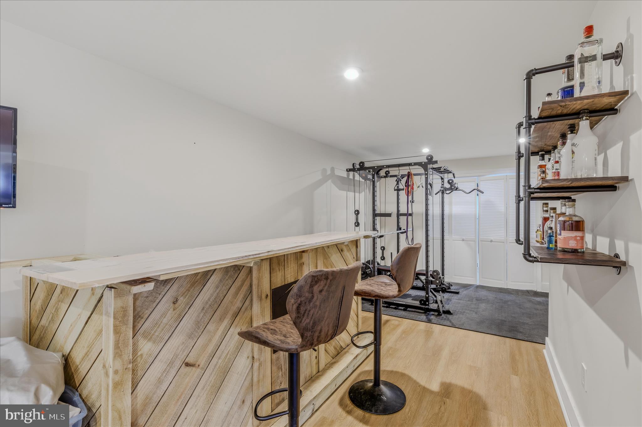 167 Pocahontas Road Front Royal, VA 22630 - Photo 29 of 55 Bar