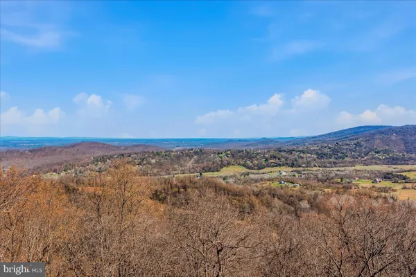 a view of a dry field
