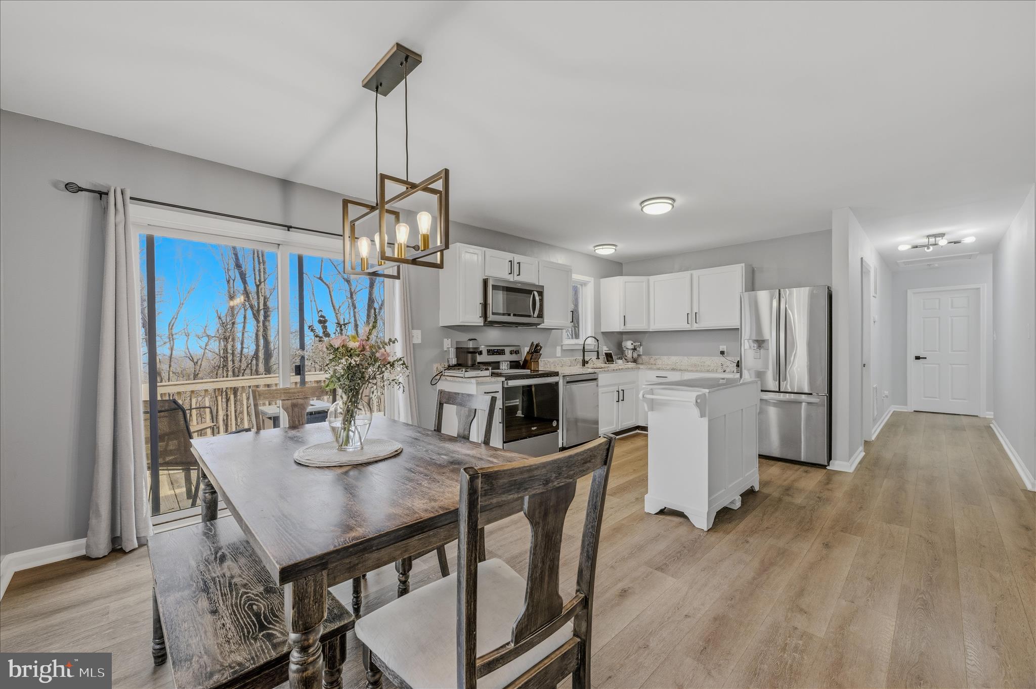 167 Pocahontas Road Front Royal, VA 22630 - Photo 7 of 55 Kitchen & Dining
