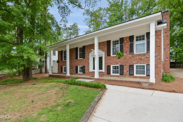 $500,000 | 4501 Ryegate Drive, Raleigh, NC 27604