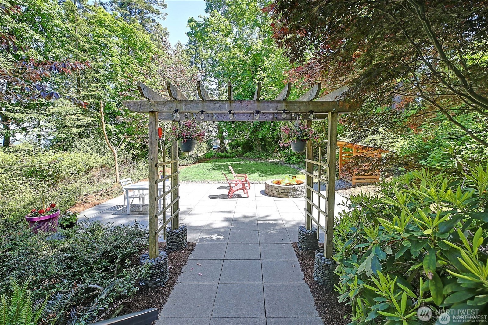 1577 Arrowhead Beach Road Camano Island, WA 98282 - Photo 25 of 37