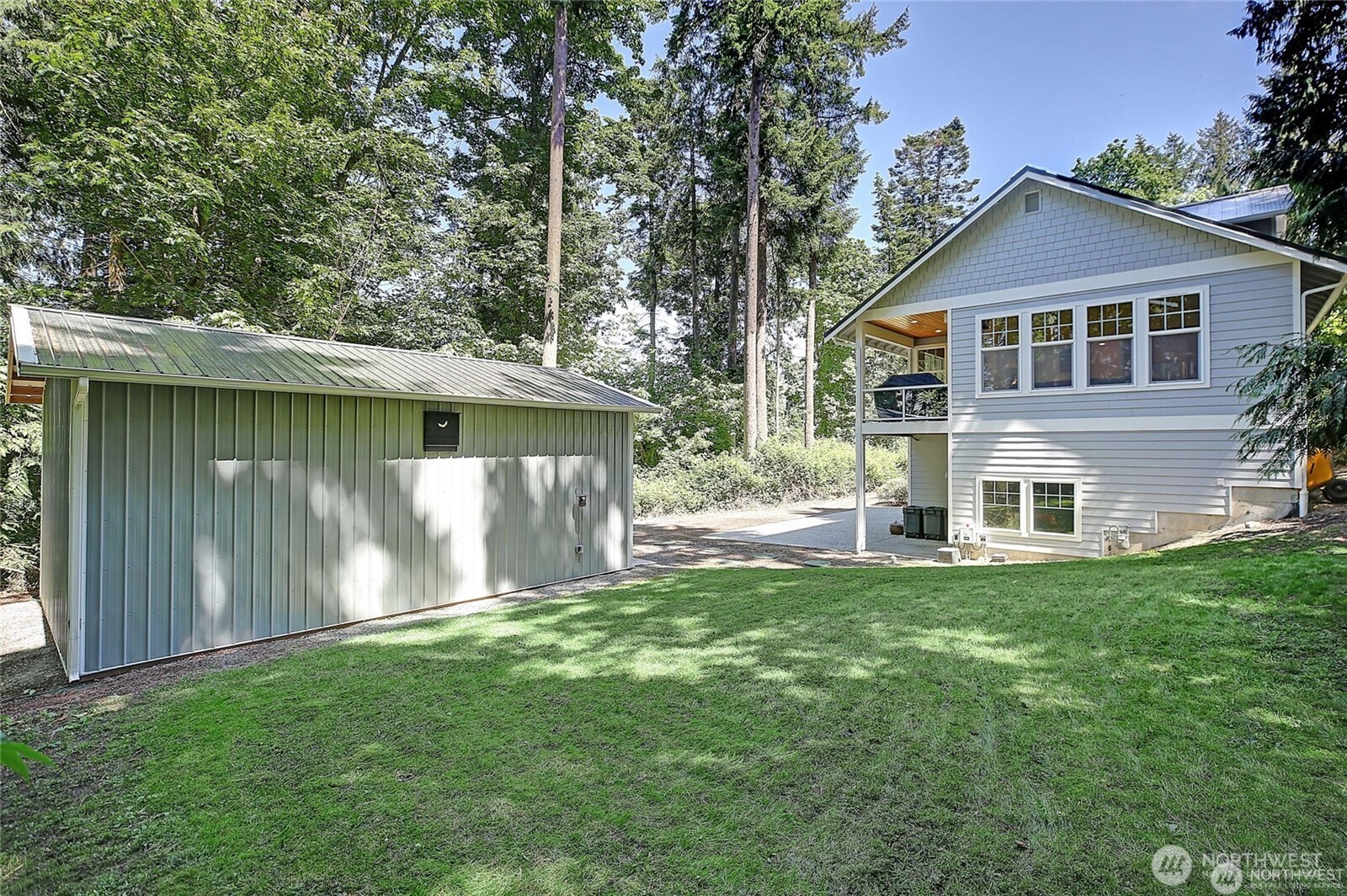 1577 Arrowhead Beach Road Camano Island, WA 98282 - Photo 28 of 37