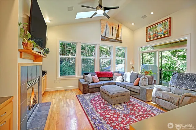 $3,100 | 1577 Arrowhead Beach Road, Camano Island, WA 98282