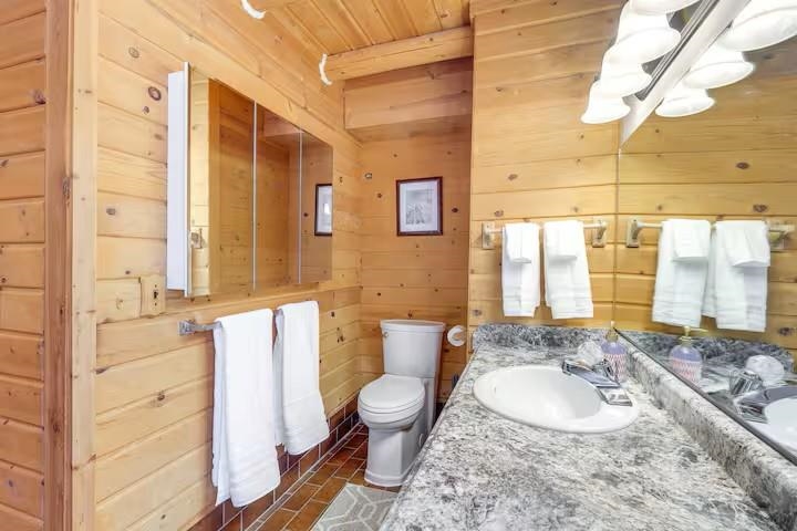 5452 Karlin Road Interlochen, MI 49643 - Photo 19 of 29