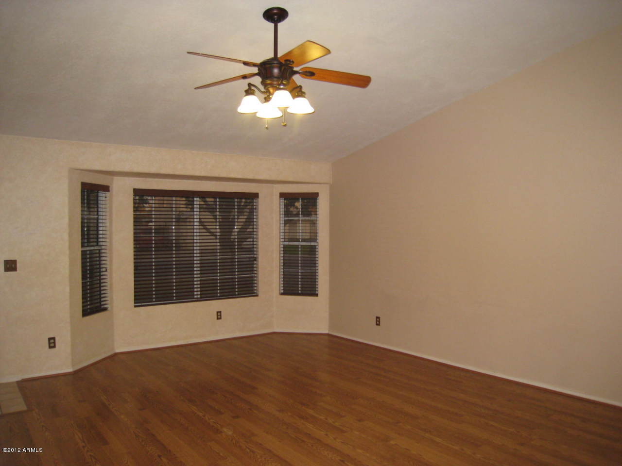 8625 West Monte Vista Road Phoenix, AZ 85037 - Photo 22 of 32 IMG_6041