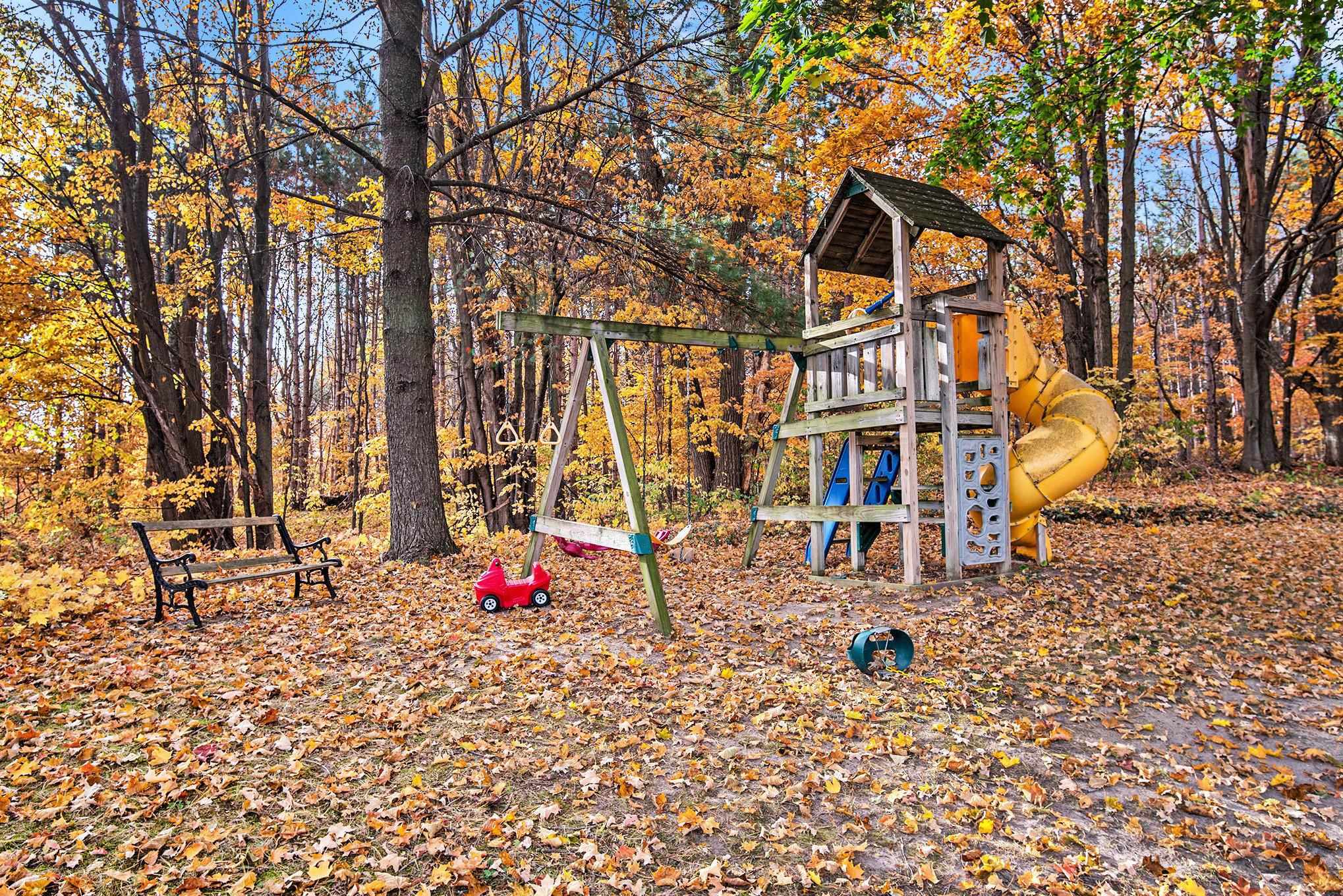 2678 Blue Ridge Lane Traverse City, MI 49685 - Photo 40 of 50 1928397-3ad1484c-7bf5-4680-98da-394d3a53b3d0.JPG