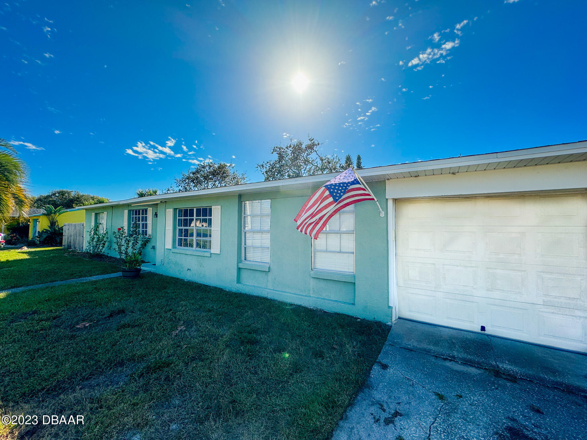 402 North Halifax Drive Ormond Beach, FL 32176 - Photo 16 of 64 Front North