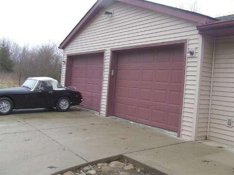 7114 Lobdell Road Linden, MI 48451 - Photo 21 of 23 20352041-20.JPG