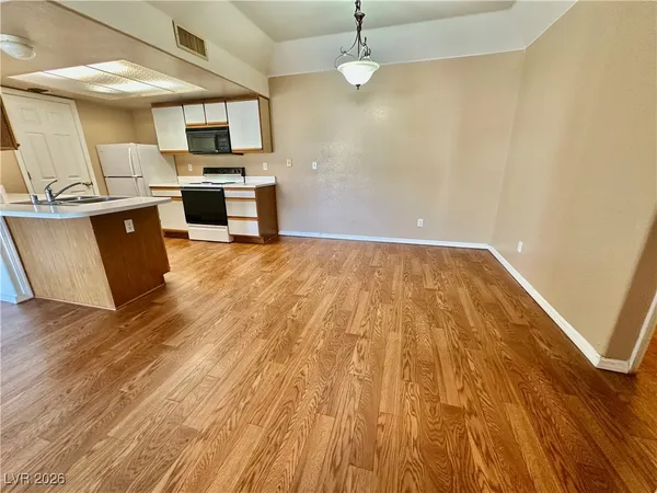 $159,000 | 3550 Bay Sands Drive, Unit 2097, Laughlin, NV 89029