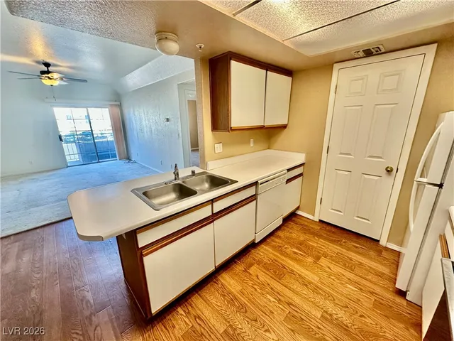 $159,000 | 3550 Bay Sands Drive, Unit 2097, Laughlin, NV 89029