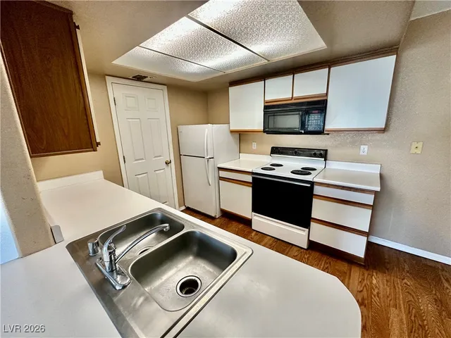 $159,000 | 3550 Bay Sands Drive, Unit 2097, Laughlin, NV 89029