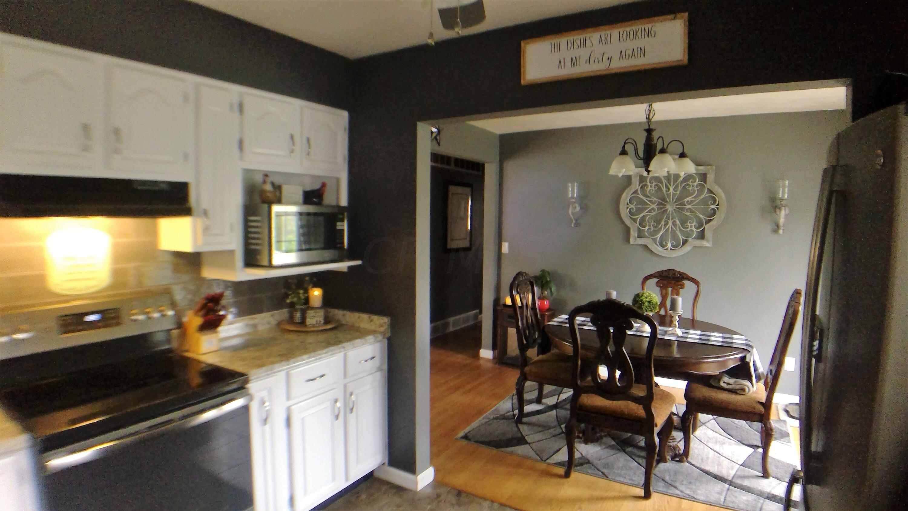 2328 Derr Road Springfield, OH 45503 - Photo 11 of 32 WIN_20220507_14_33_52_Pro