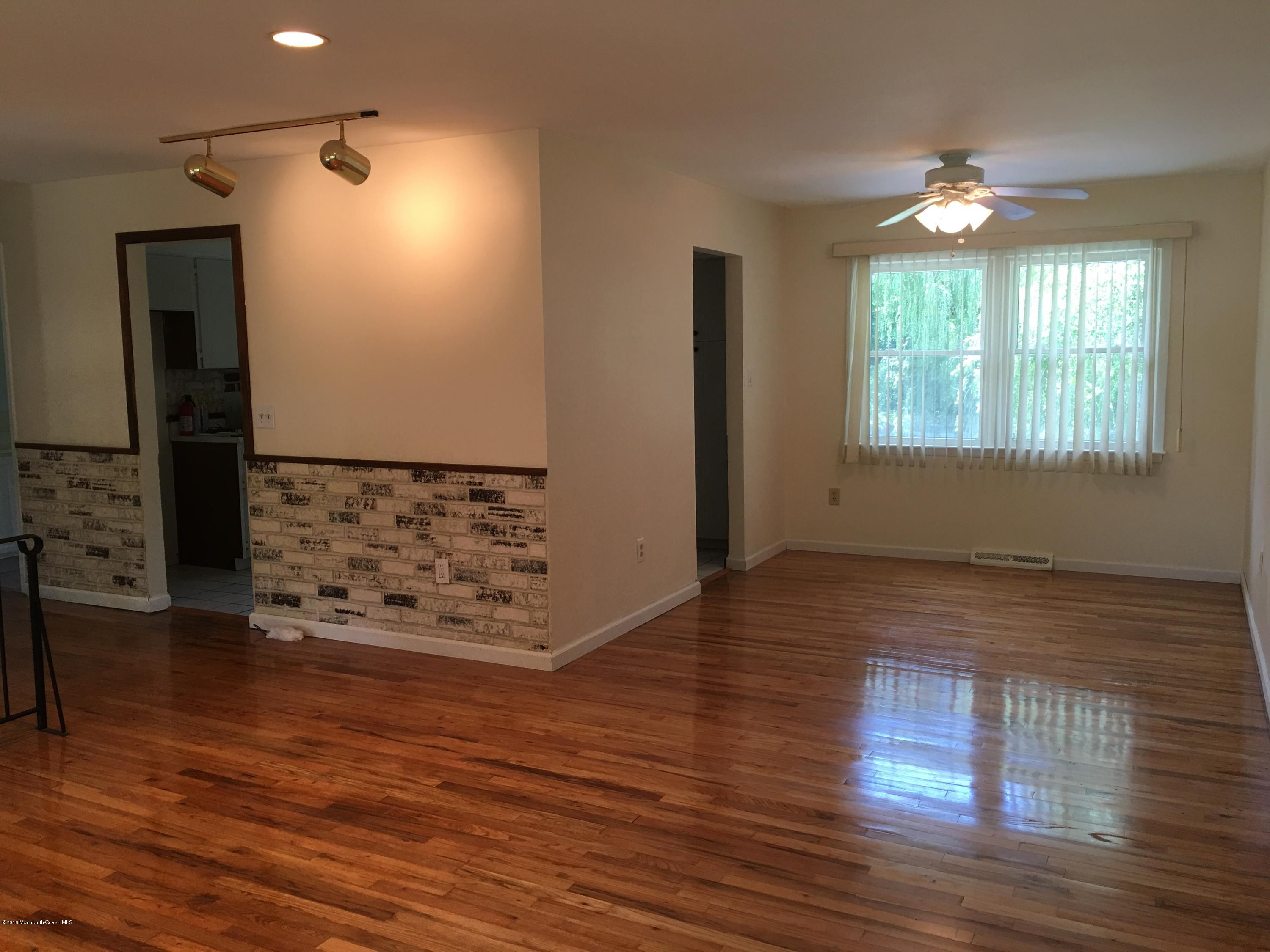 15 Chaucer Road Manalapan, NJ 07726 - Photo 3 of 15 Beautiful floors