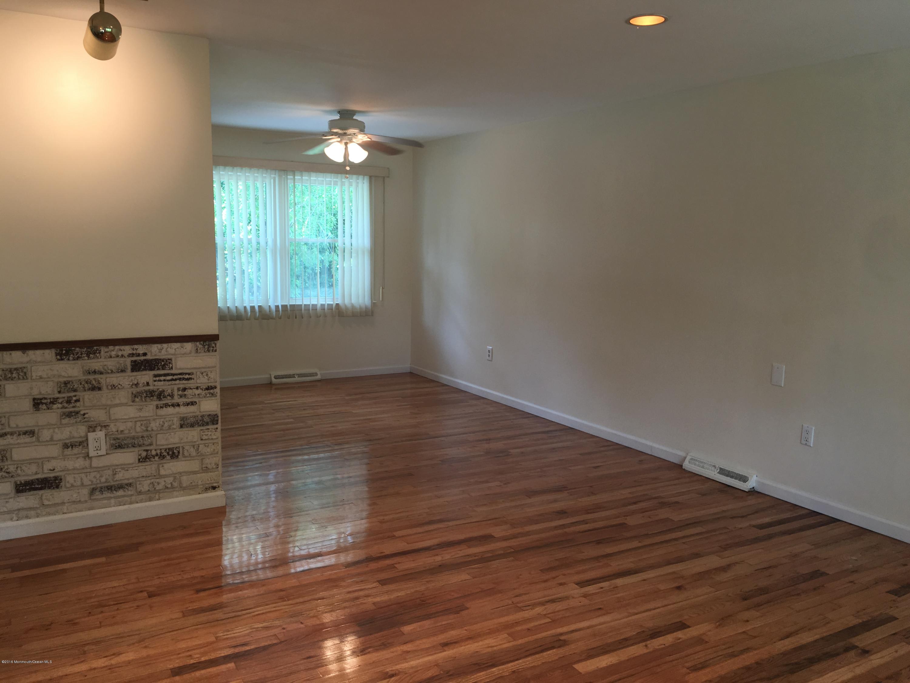 15 Chaucer Road Manalapan, NJ 07726 - Photo 5 of 15 Dining Room