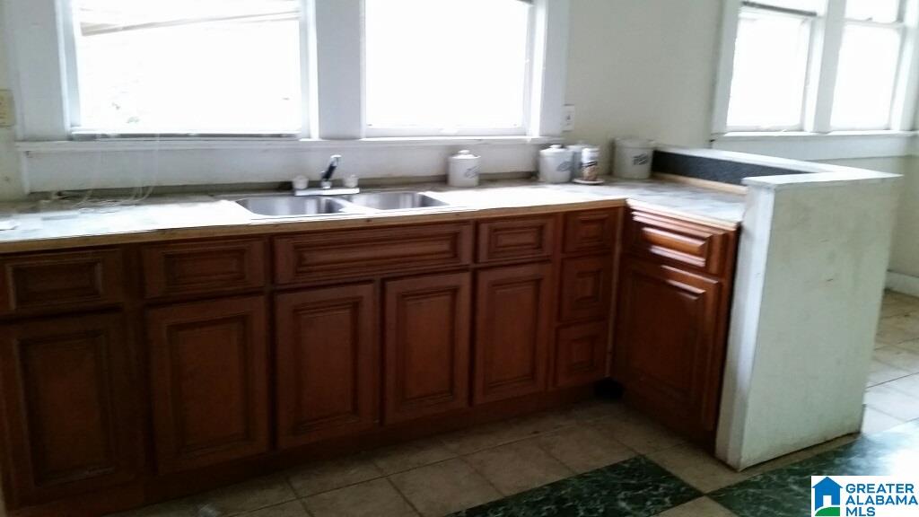 509 4th Street Southwest Birmingham, AL 35211 - Photo 10 of 24