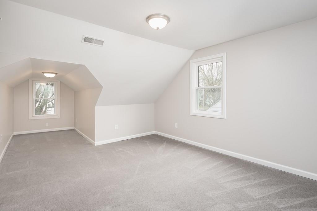 61 Garland Street Springfield, MA 01118 - Photo 21 of 32