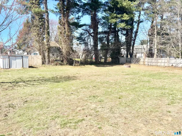 $304,900 | 40 Rentschler Street, East Hartford, CT 06118