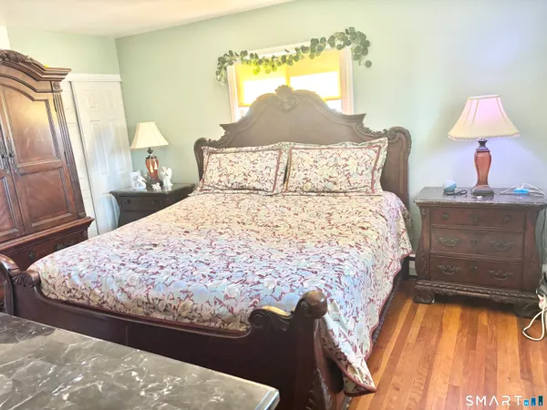 $304,900 | 40 Rentschler Street, East Hartford, CT 06118