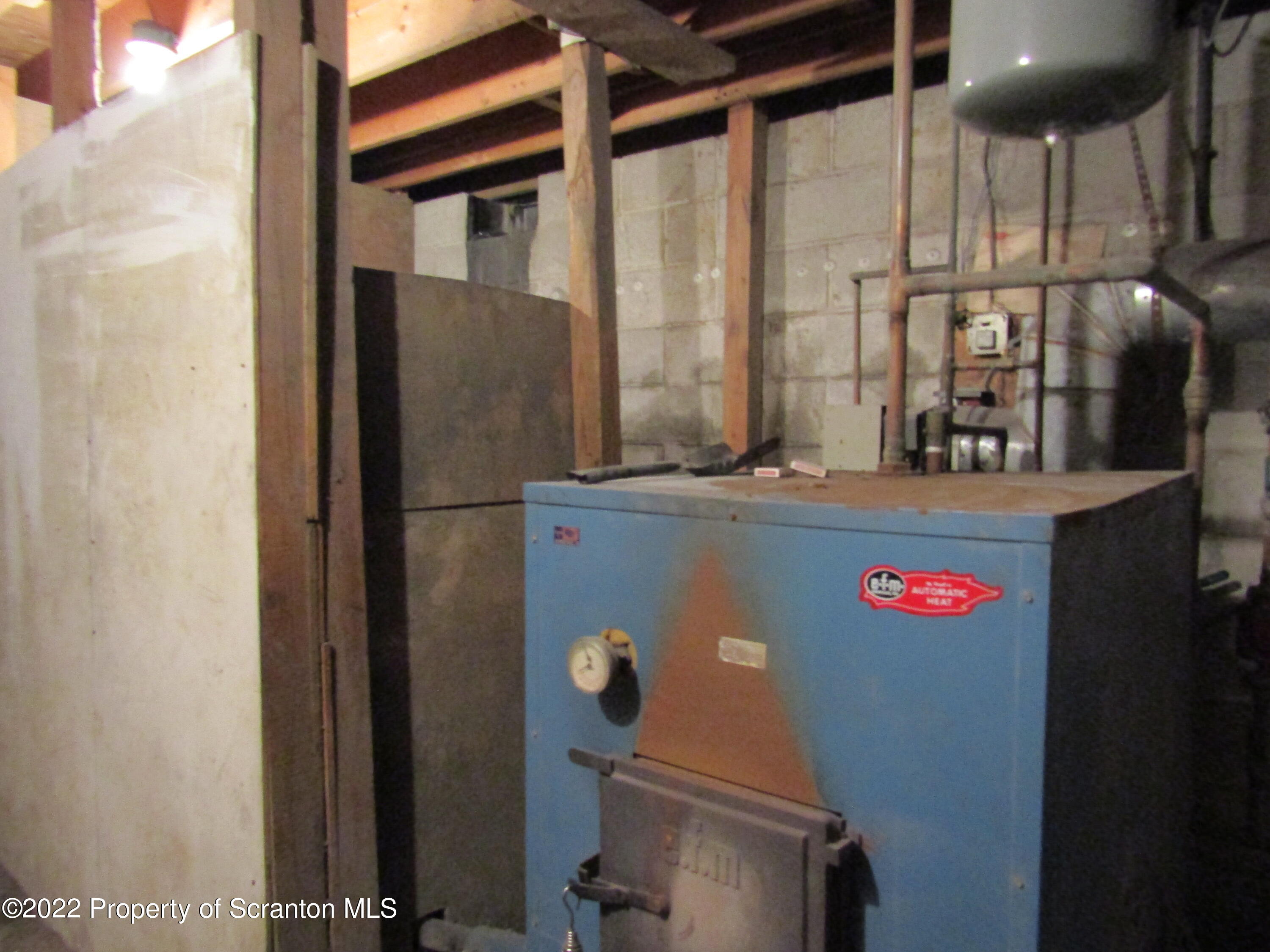 43 Prospect Street Pittston, PA 18640 - Photo 30 of 32 a utility room with dryer and washer