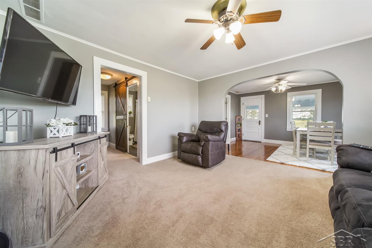 1250 East Townline 14 Road Kawkawlin, MI 48631 - Photo 8 of 28