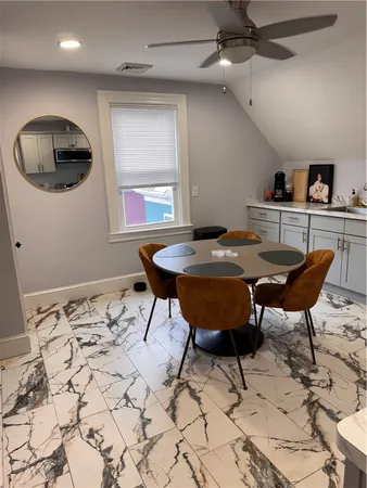 $2,500 | 93 Chapin Avenue, Unit 3, Providence, RI 02909