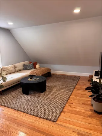 $2,500 | 93 Chapin Avenue, Unit 3, Providence, RI 02909