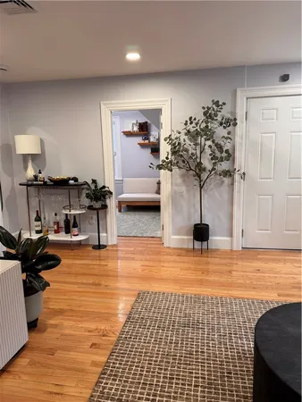 $2,500 | 93 Chapin Avenue, Unit 3, Providence, RI 02909