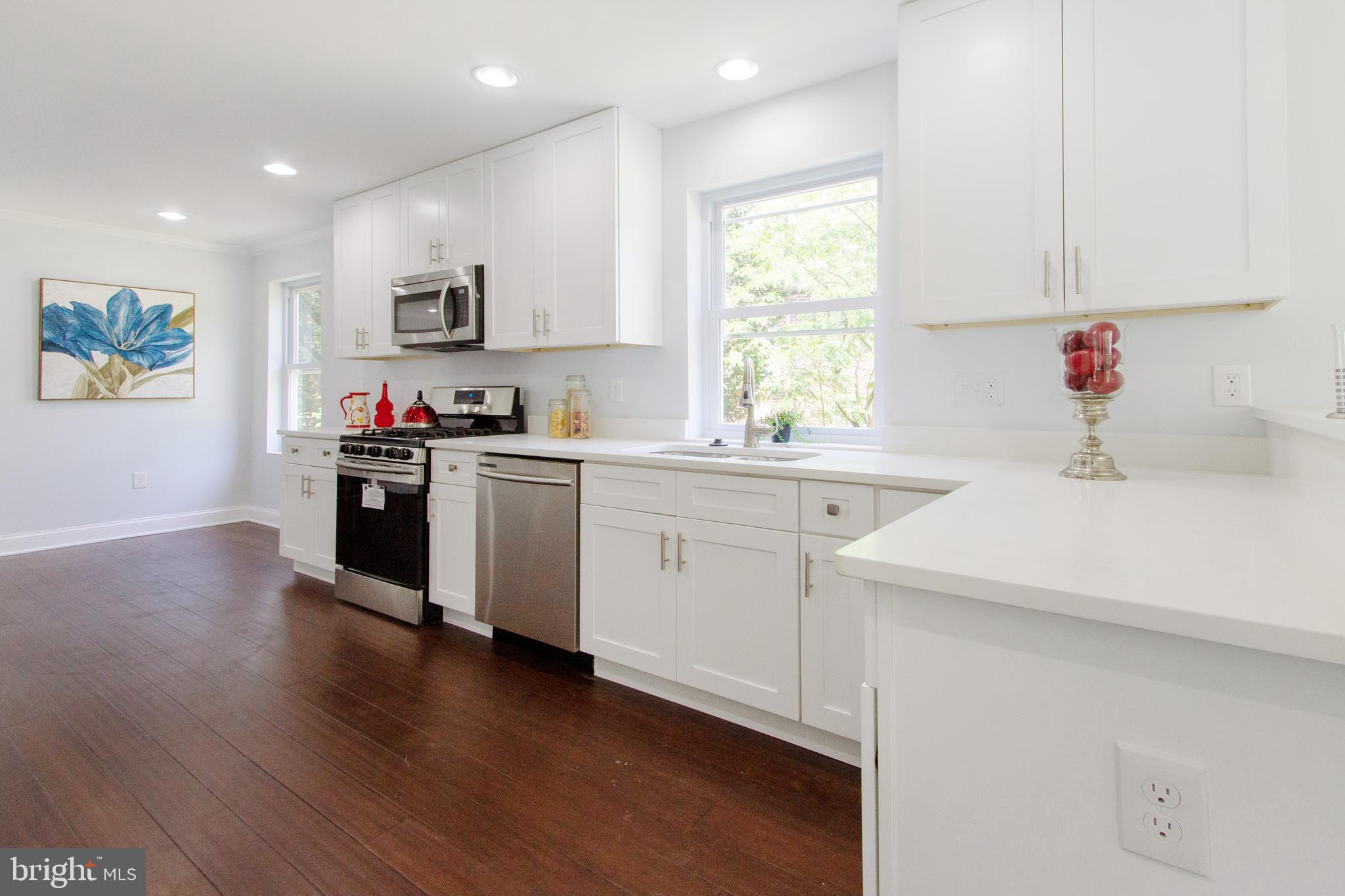 404 East Melbourne Avenue Silver Spring, MD 20901 - Photo 17 of 30 Stainless Steel Appliances