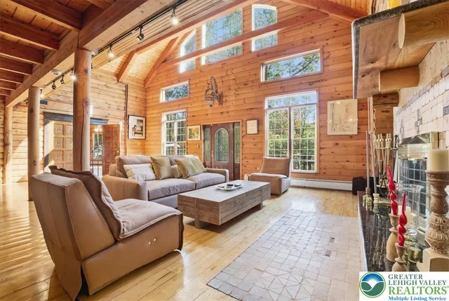 $1,100,000 | 493 Lake Drive, Nesquehoning, PA 18240