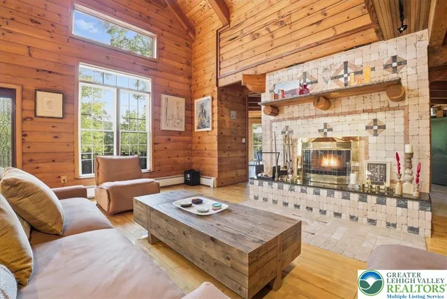 $1,100,000 | 493 Lake Drive, Nesquehoning, PA 18240