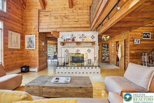 $1,100,000 | 493 Lake Drive, Nesquehoning, PA 18240