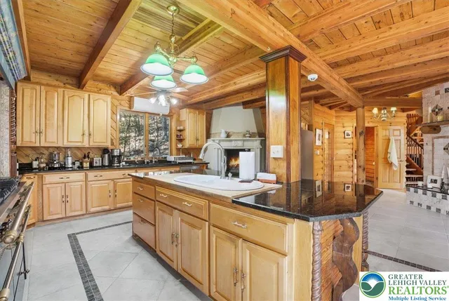 $1,100,000 | 493 Lake Drive, Nesquehoning, PA 18240