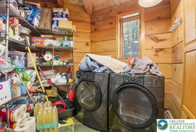 $1,100,000 | 493 Lake Drive, Nesquehoning, PA 18240